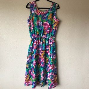 Vintage floral tea dress with pockets